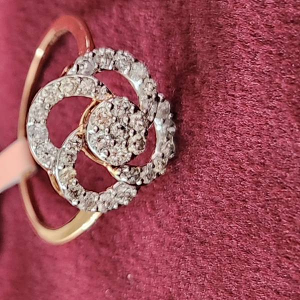 Diamond Ladies Ring