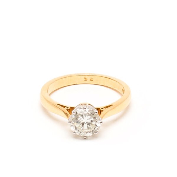 Diamond Ladies Ring