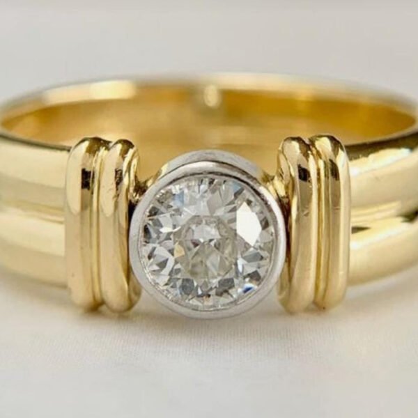 Diamond Ladies Ring