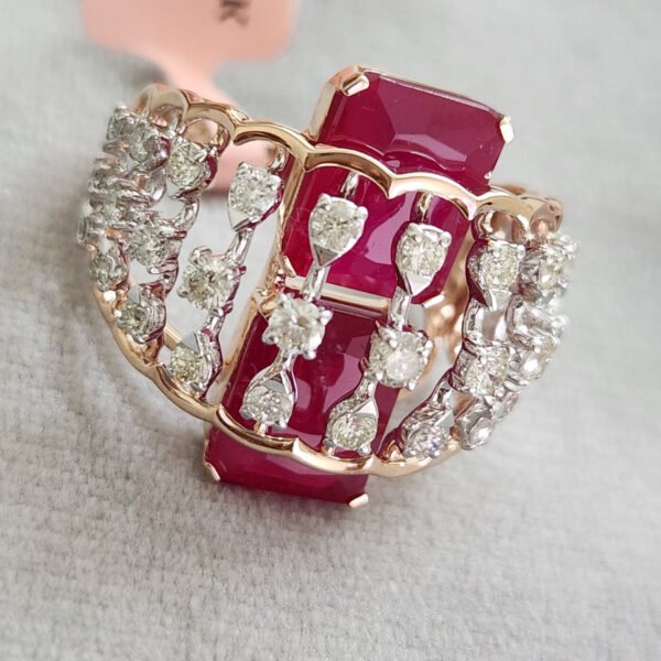 Diamond Ladies Ring